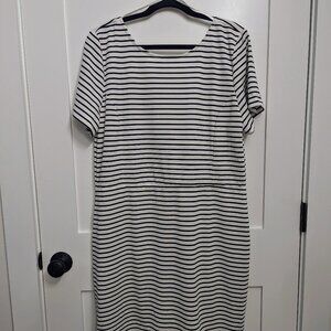 Banana Republic Black & White Knee-Length Sheath Dress - Size 20